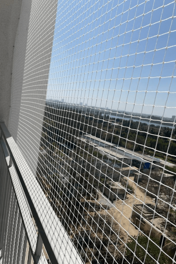 Balcony safety nets